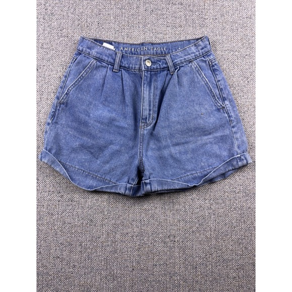 American Eagle Outfitters Pants - American Eagle Pleated Denim Mom Shorts High Rise Rolled Cuff Blue Jean Sz 0